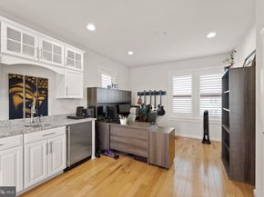 1137 S Monroe Street S, Arlington VA 22204