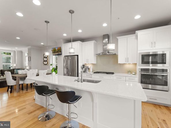 1137 S Monroe Street S, Arlington VA 22204
