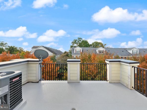 1137 S Monroe Street S, Arlington VA 22204