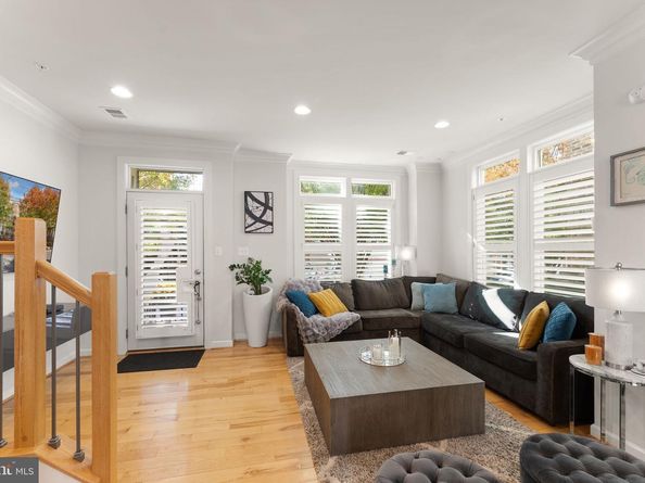 1137 S Monroe Street S, Arlington VA 22204