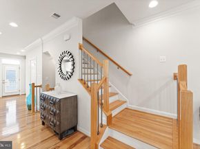 1137 S Monroe Street S, Arlington VA 22204