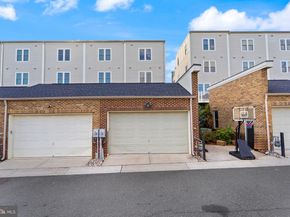1137 S Monroe Street S, Arlington VA 22204