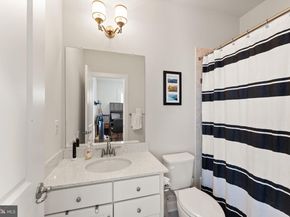 1137 S Monroe Street S, Arlington VA 22204