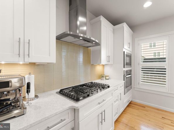 1137 S Monroe Street S, Arlington VA 22204