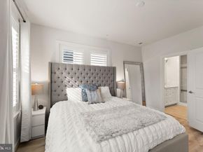 1137 S Monroe Street S, Arlington VA 22204