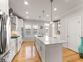 1137 S Monroe Street S, Arlington VA 22204