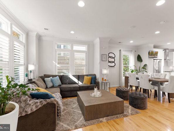 1137 S Monroe Street S, Arlington VA 22204