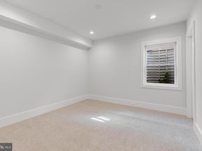 4777 26 Street N, Arlington VA 22207