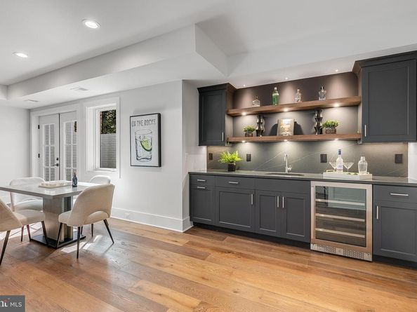 4777 26 Street N, Arlington VA 22207