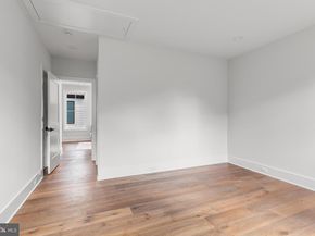 4777 26 Street N, Arlington VA 22207