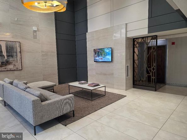 7111 Woodmont Avenue 608, Bethesda MD 20815