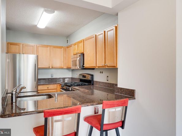 7111 Woodmont Avenue 608, Bethesda MD 20815