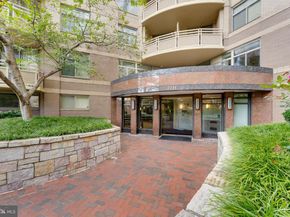 7111 Woodmont Avenue 608, Bethesda MD 20815