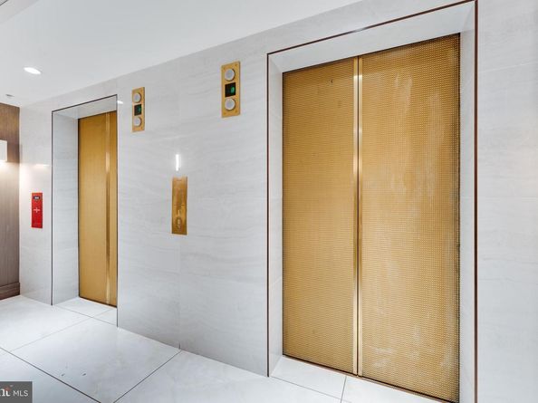 7111 Woodmont Avenue 608, Bethesda MD 20815