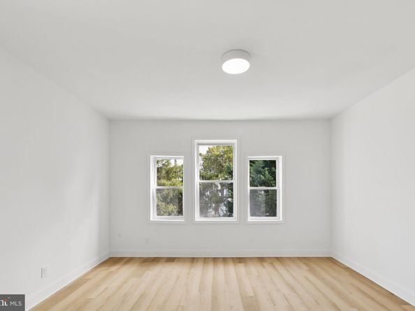 137 W Manheim Street, Philadelphia PA 19144