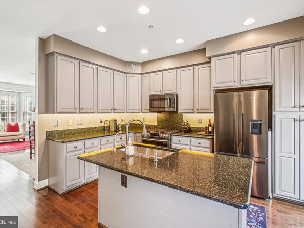 313 Hearthstone Mews, Alexandria VA 22314