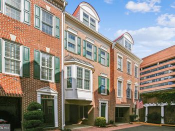 313 Hearthstone Mews