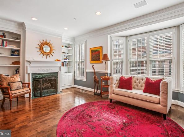 313 Hearthstone Mews, Alexandria VA 22314