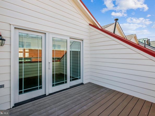 313 Hearthstone Mews, Alexandria VA 22314