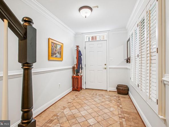 313 Hearthstone Mews, Alexandria VA 22314