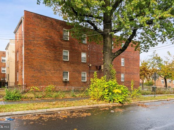 1745 T Street SE, Washington DC 20020