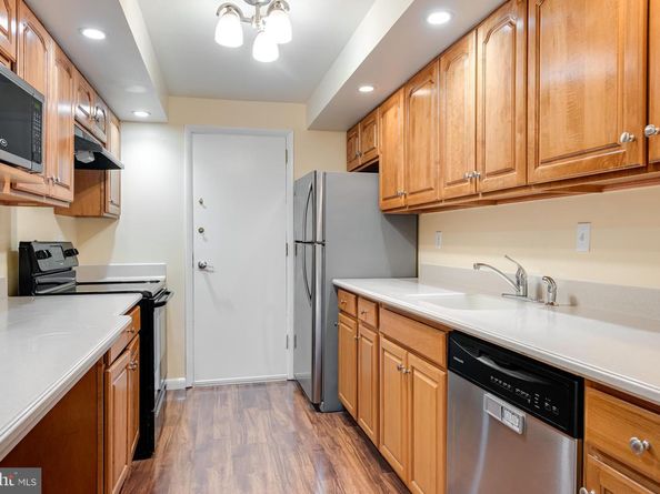 103 W Montgomery Avenue 1A, Ardmore PA 19003