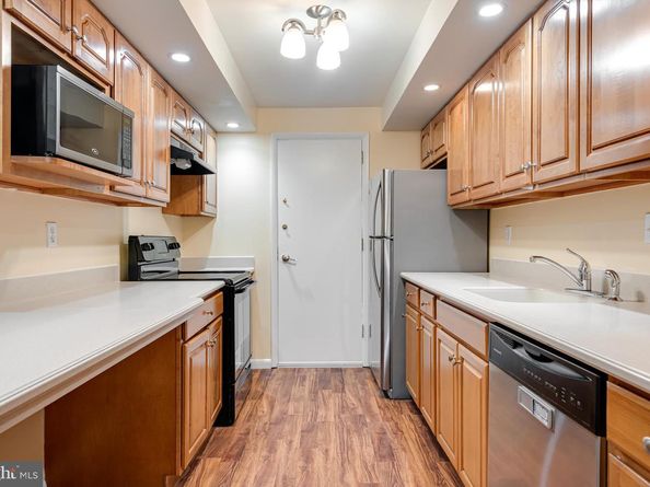 103 W Montgomery Avenue 1A, Ardmore PA 19003