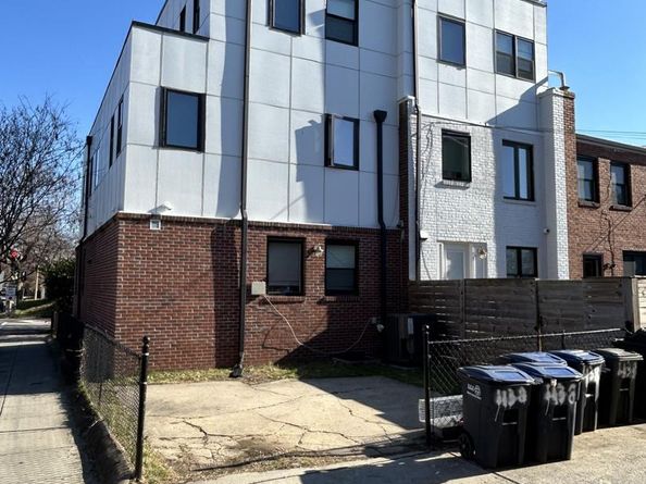 438 19TH Street NE, Washington DC 20002