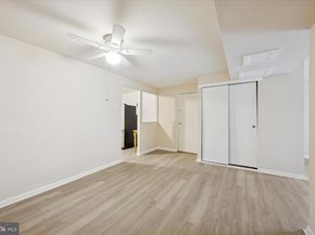 100 E Glenolden Avenue D14, Glenolden PA 19036