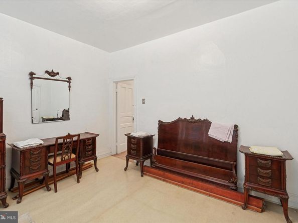 2511 S 17TH Street, Philadelphia PA 19145