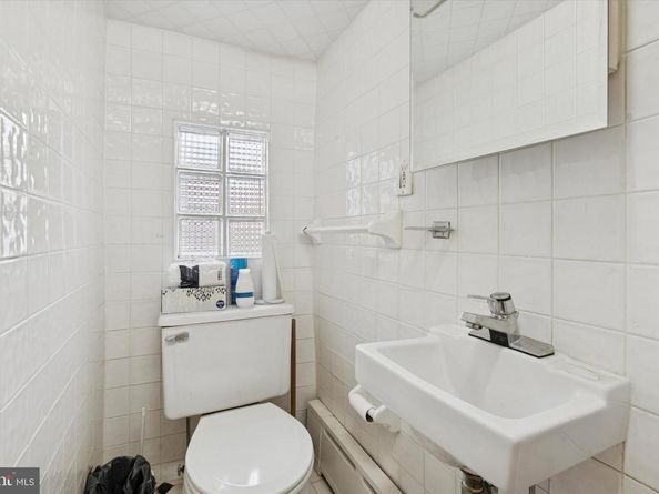 2511 S 17TH Street, Philadelphia PA 19145