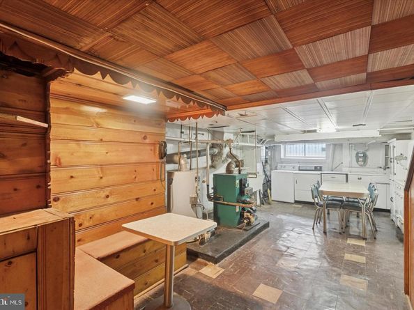 2511 S 17TH Street, Philadelphia PA 19145