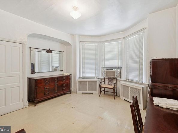 2511 S 17TH Street, Philadelphia PA 19145