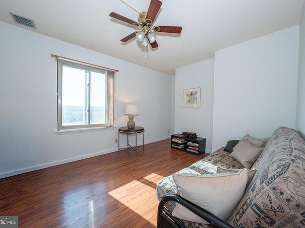 20925 Valley Forge Circle 925, King Of Prussia PA 19406