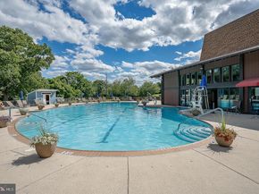 20925 Valley Forge Circle 925, King Of Prussia PA 19406