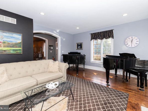 8204 Crittenden Street, Philadelphia PA 19118