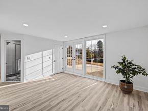 1221 Huntingdon Pike, Huntingdon Valley PA 19006