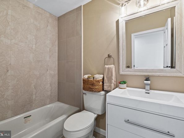 1221 Huntingdon Pike, Huntingdon Valley PA 19006