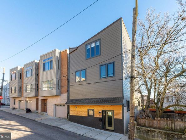 227 Grape Street, Philadelphia PA 19128