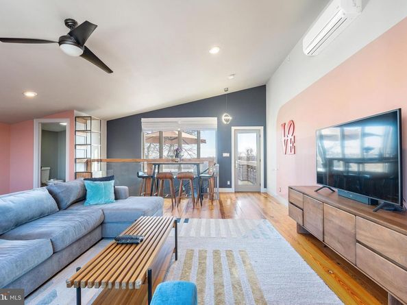 227 Grape Street, Philadelphia PA 19128