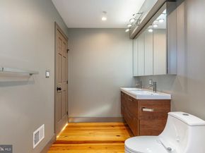 227 Grape Street, Philadelphia PA 19128