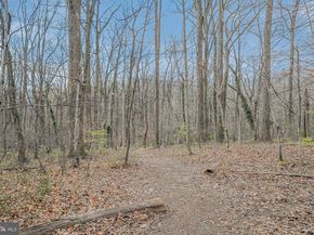 4000 Tunlaw Road NW 811, Washington DC 20007