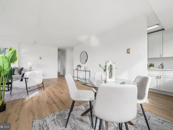 4000 Tunlaw Road NW 811, Washington DC 20007