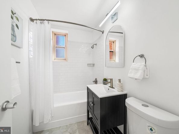 4000 Tunlaw Road NW 811, Washington DC 20007