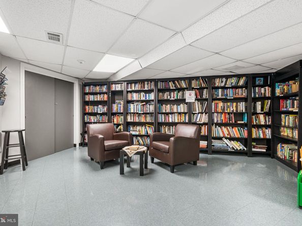 4000 Tunlaw Road NW 811, Washington DC 20007