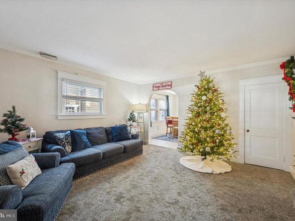 220 Sedgewood Road, Springfield PA 19064