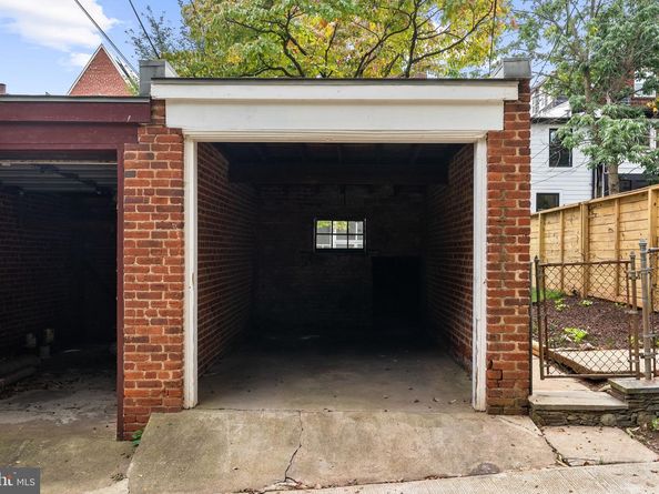 3819 T Street NW, Washington DC 20007