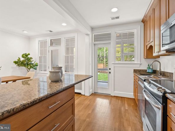 3819 T Street NW, Washington DC 20007