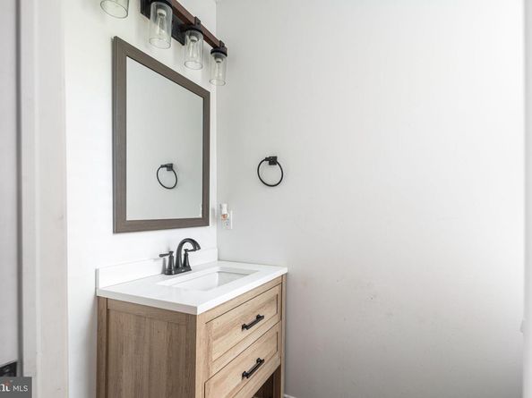 1336 N Hollywood Street, Philadelphia PA 19121