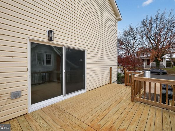 1943 S Lowell Street, Arlington VA 22204